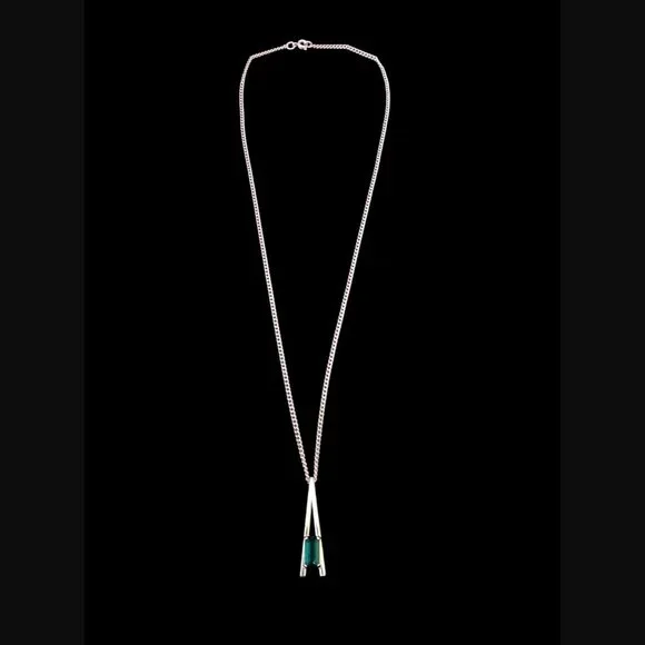 Vintage Avon Park East Collection Silver Tone Green Glass Stone Necklace 22" - Picture 2 of 7